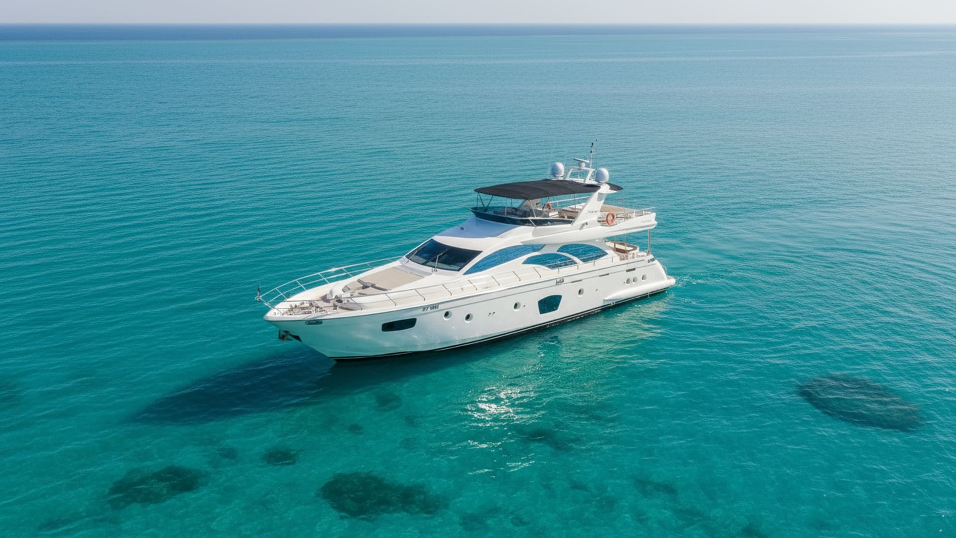 Platinum Knight 75 ft aerial view, Dubai yacht rental