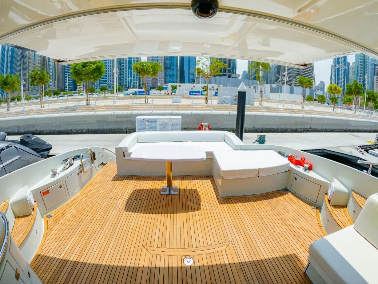 Azimut Sura: view 9