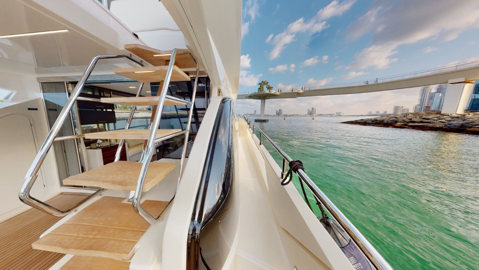 Ferretti 67 ft: view 8