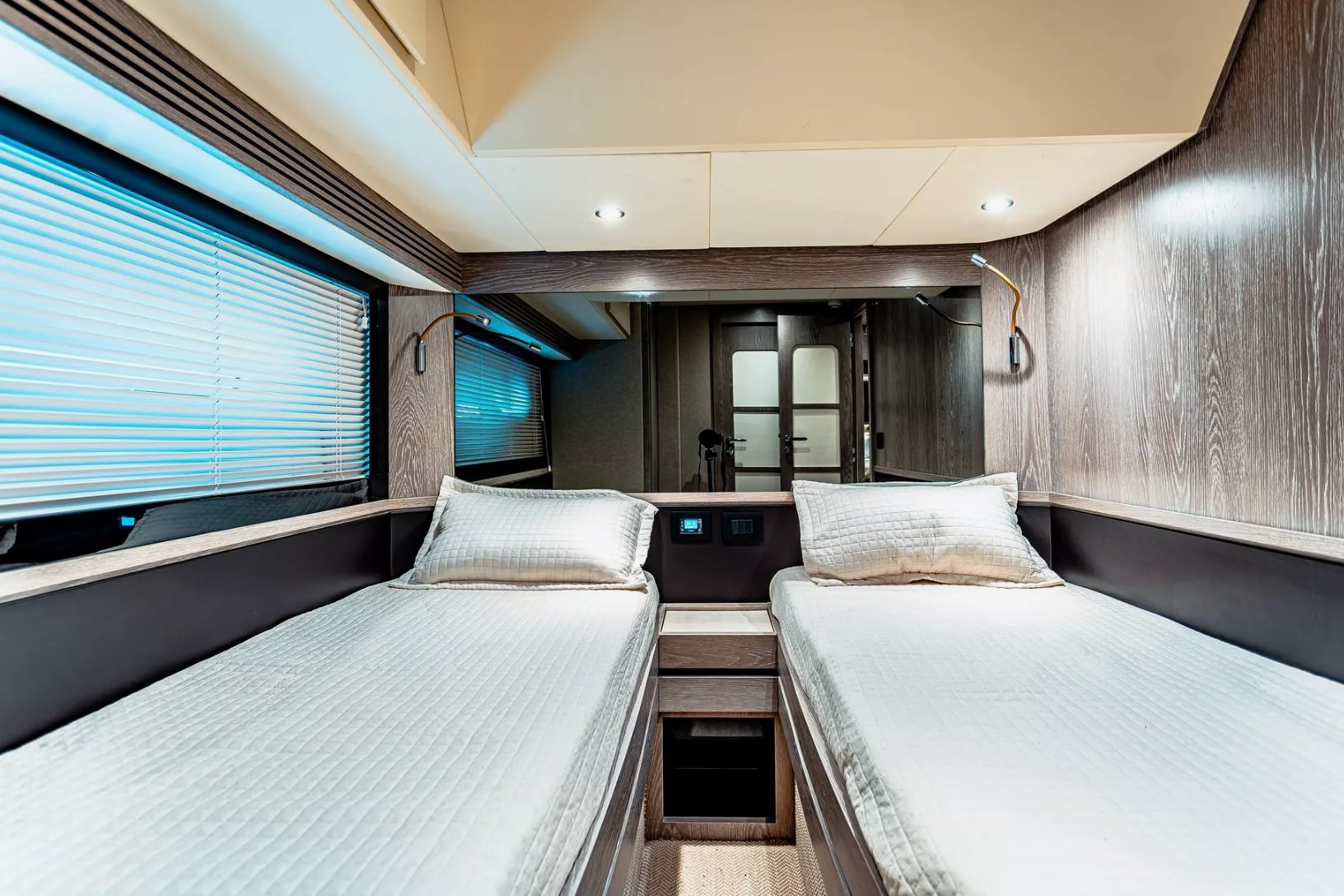Azimut Magellano 66 ft: view 13
