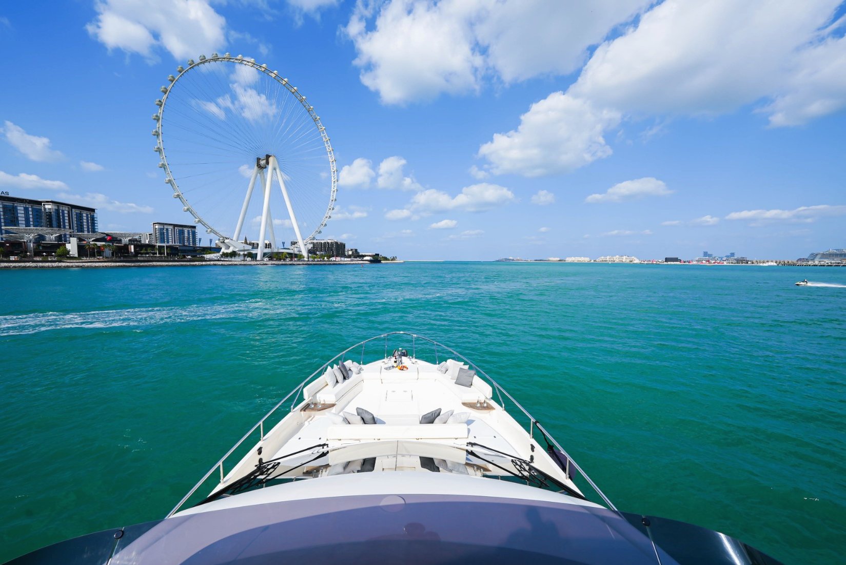 Ferretti 67 ft: view 10