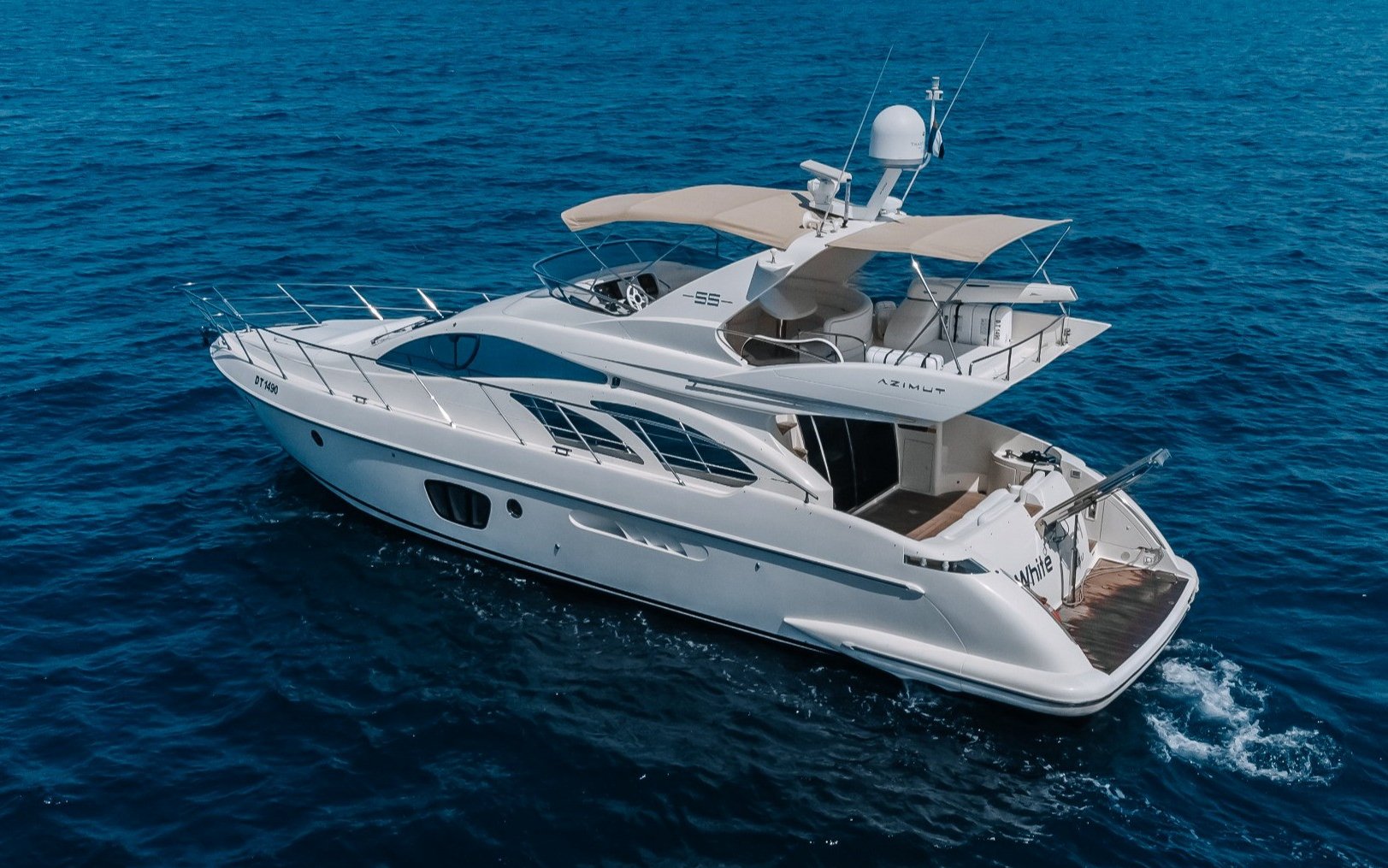 Azimut White Pearl, private yacht