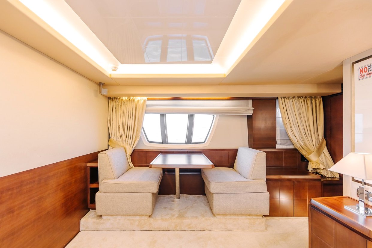 Azimut Viktoria: view 2