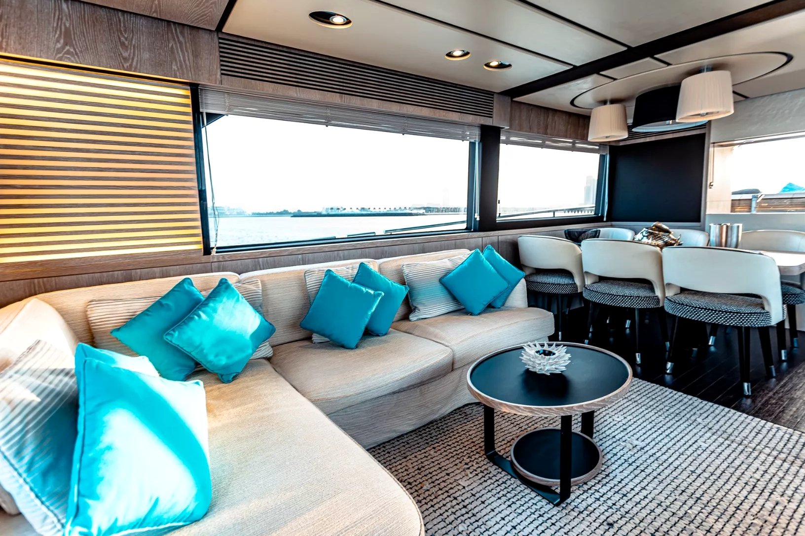 Azimut Magellano 66 ft: view 3
