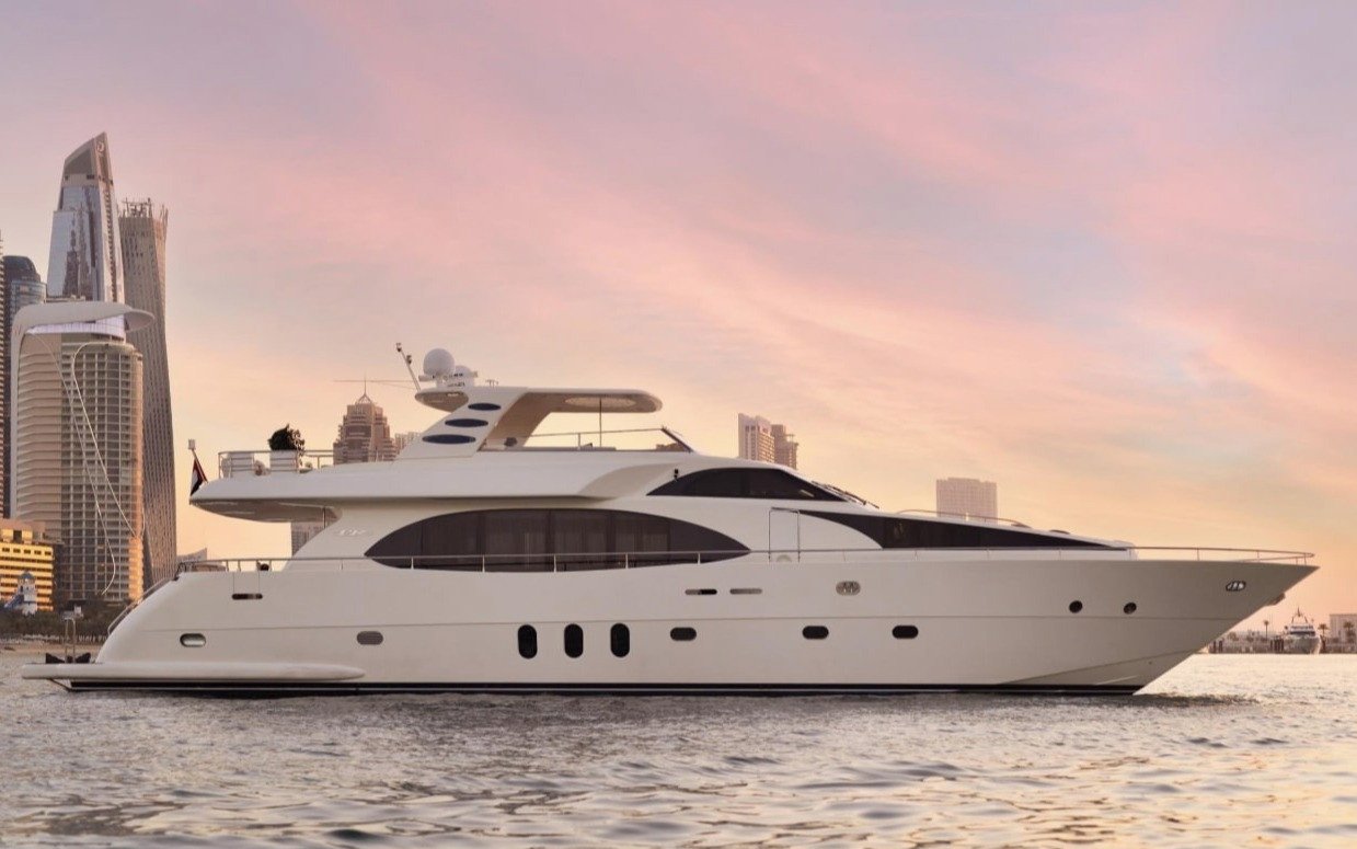 Haigan Jacuzzi, private yacht