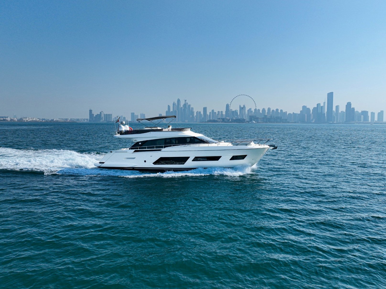 Ferretti 67 ft: view 14