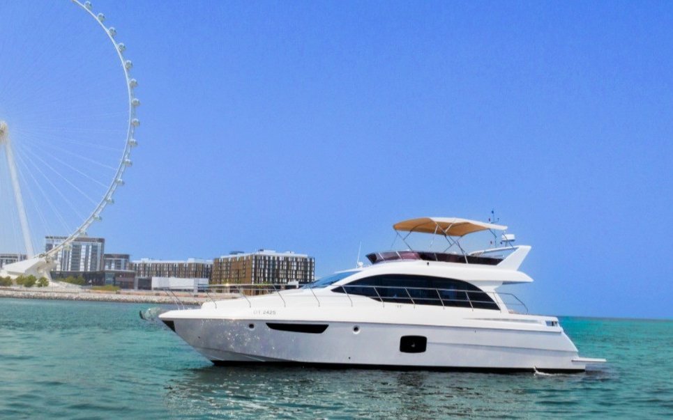 Sky Walker Lee, private yacht