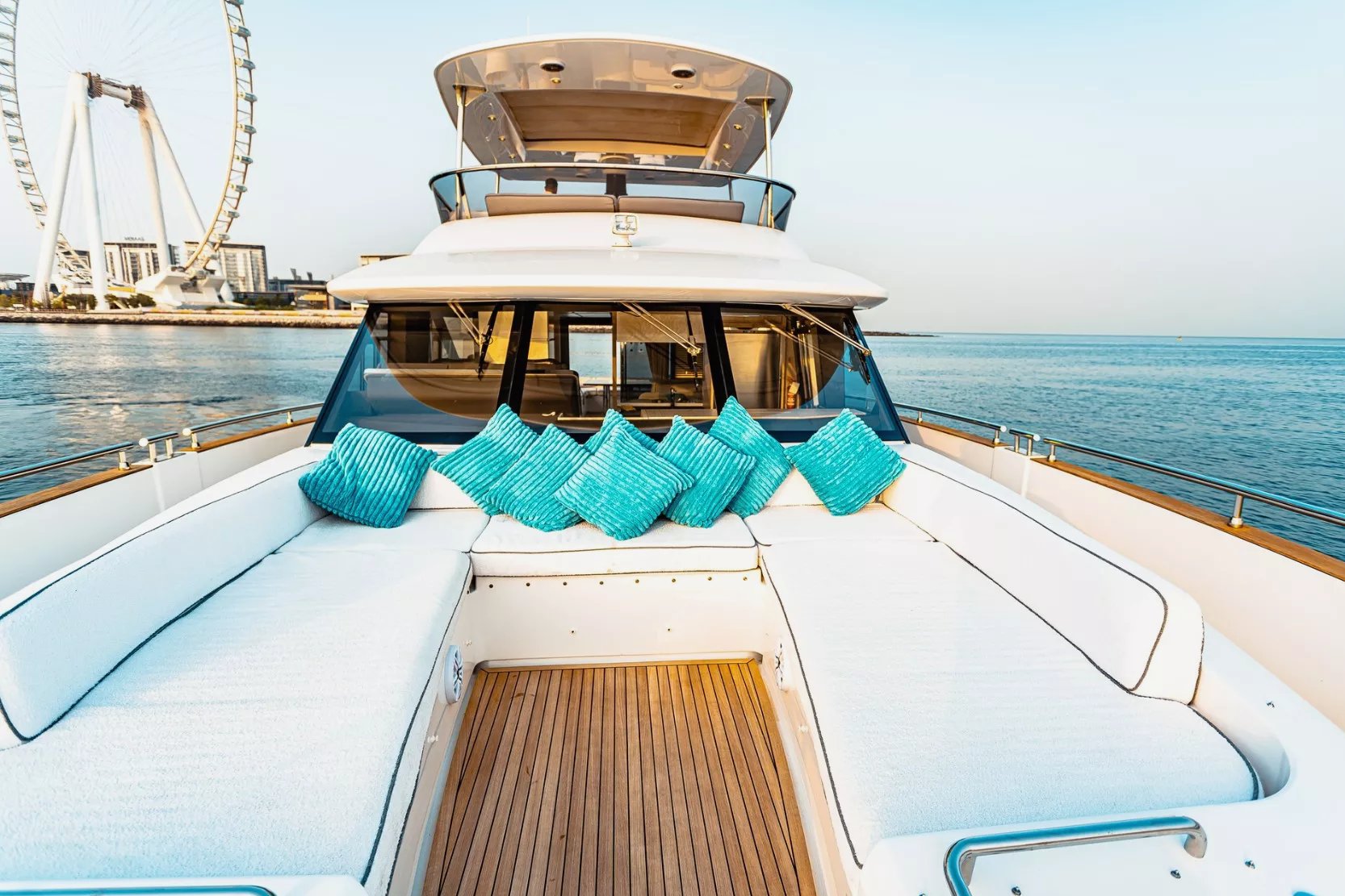 Azimut Magellano 66 ft: view 5