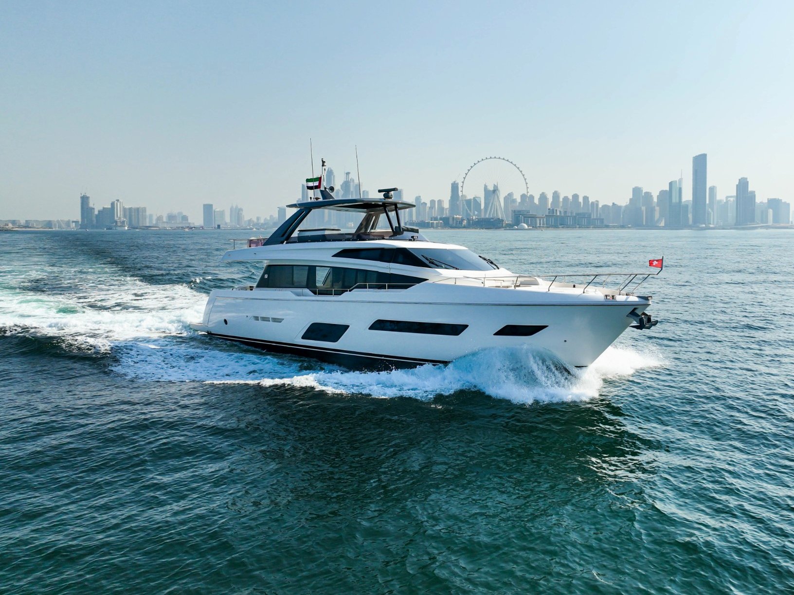 Ferretti 78 ft: view 9